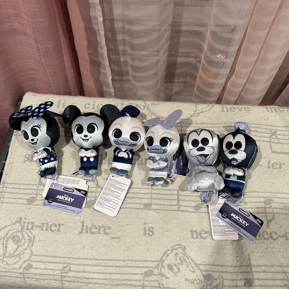 Plushies 100 th Disney